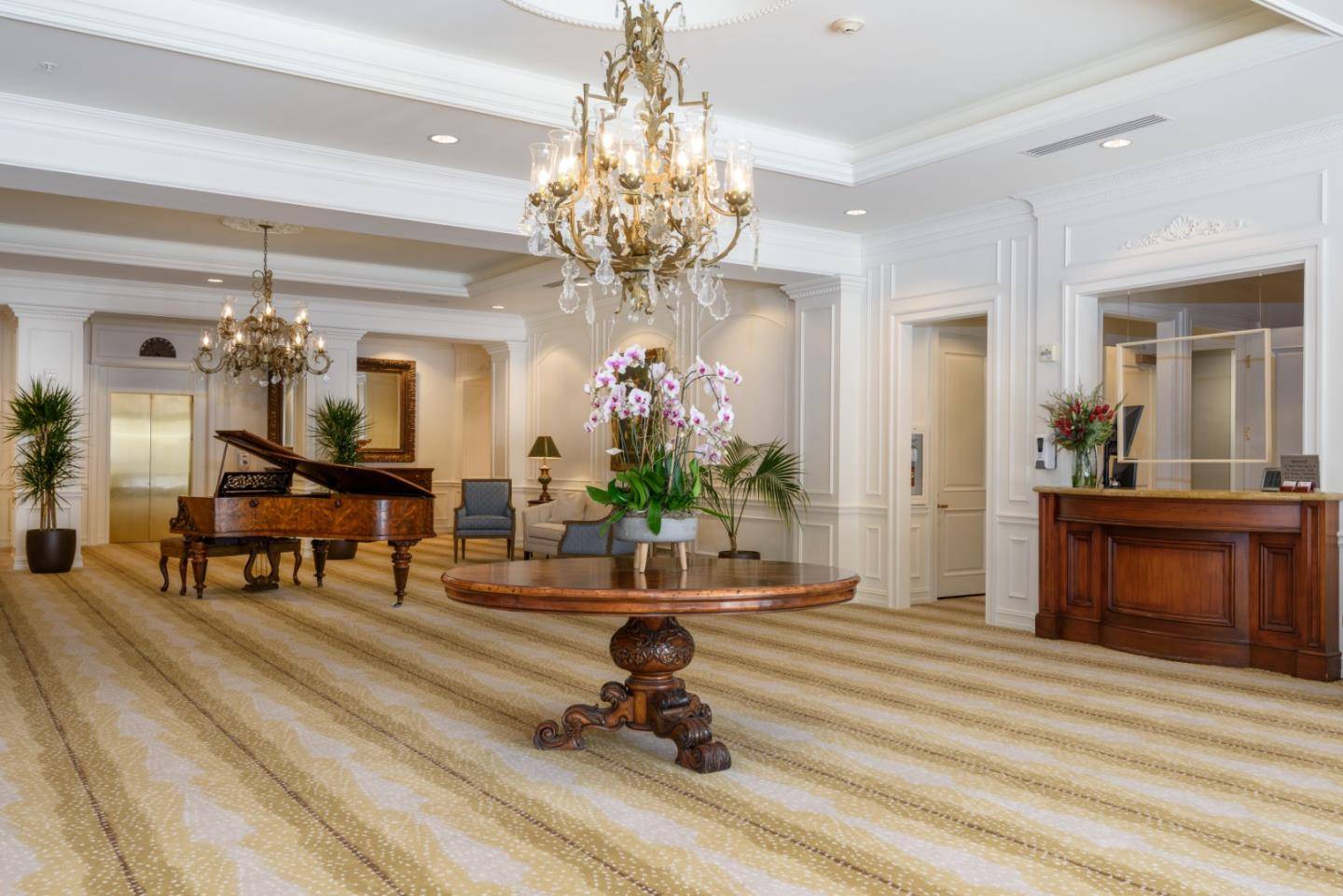 San Mateo, CA 94402,10 Crystal Springs RD 2414