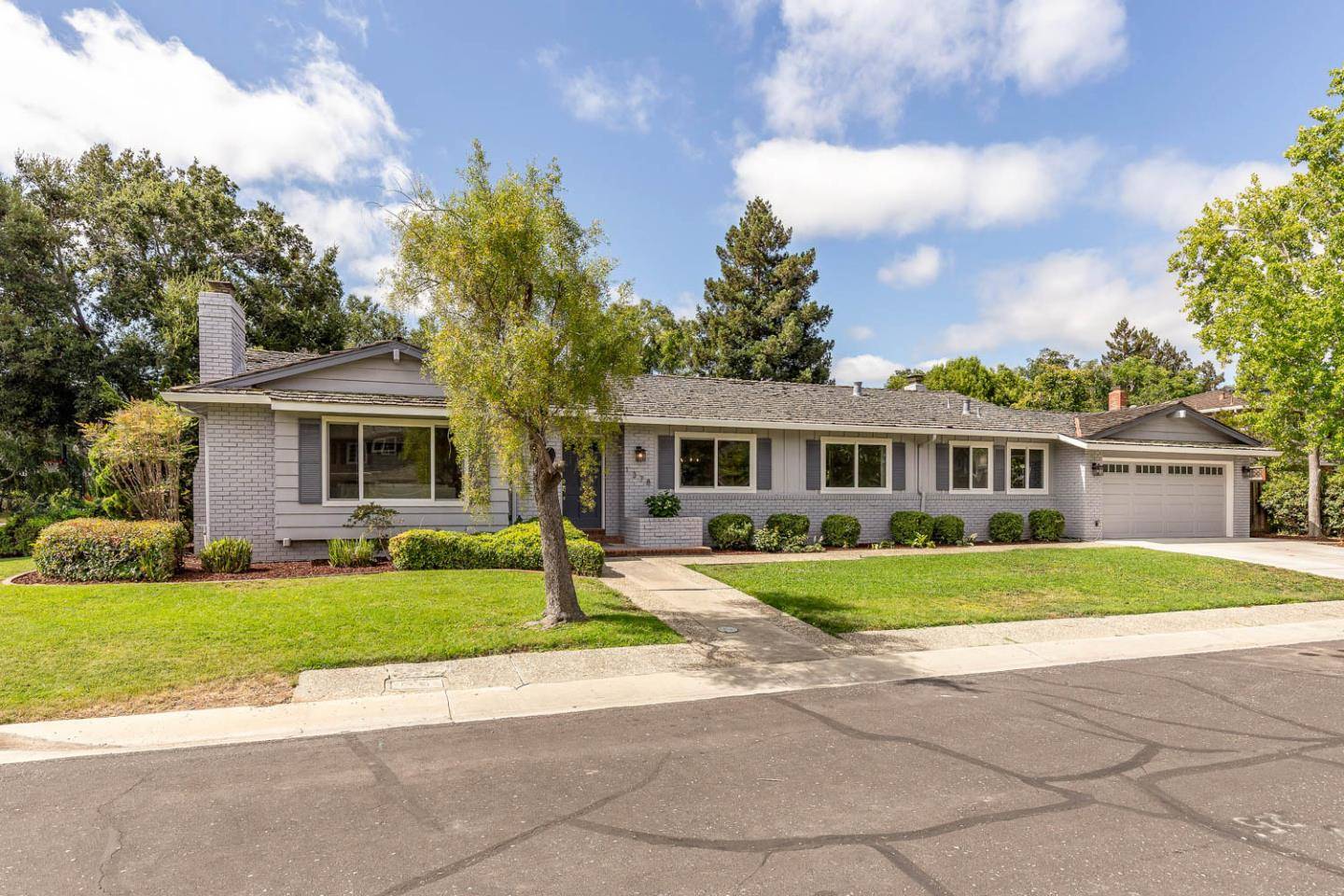 Los Altos, CA 94024,1378 Pritchett CT