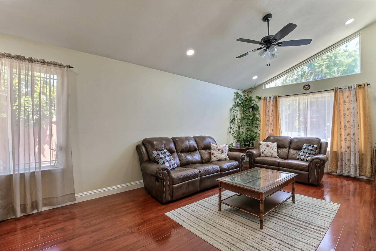 Fremont, CA 94555,33456 Caliban DR