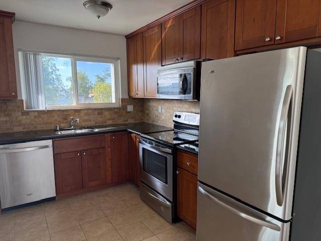 Redwood City, CA 94062,467 Clinton ST 10