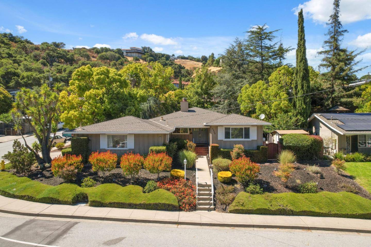 San Carlos, CA 94070,2920 Brittan AVE