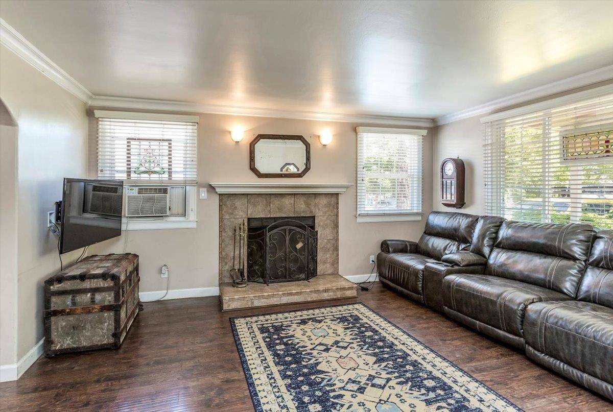 Redwood City, CA 94061,1176 Valota RD