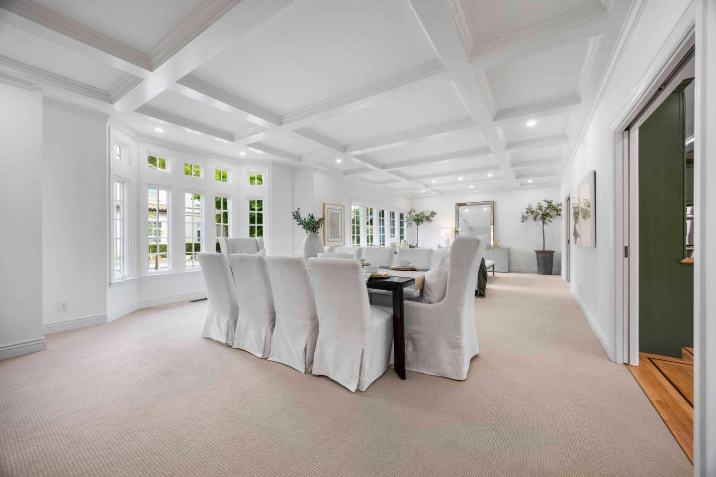 Burlingame, CA 94010,1901 Carmelita AVE