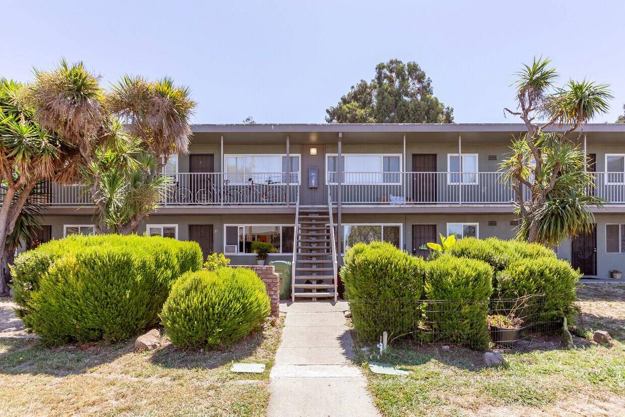 Newark, CA 94560,5366 Saint Mark AVE