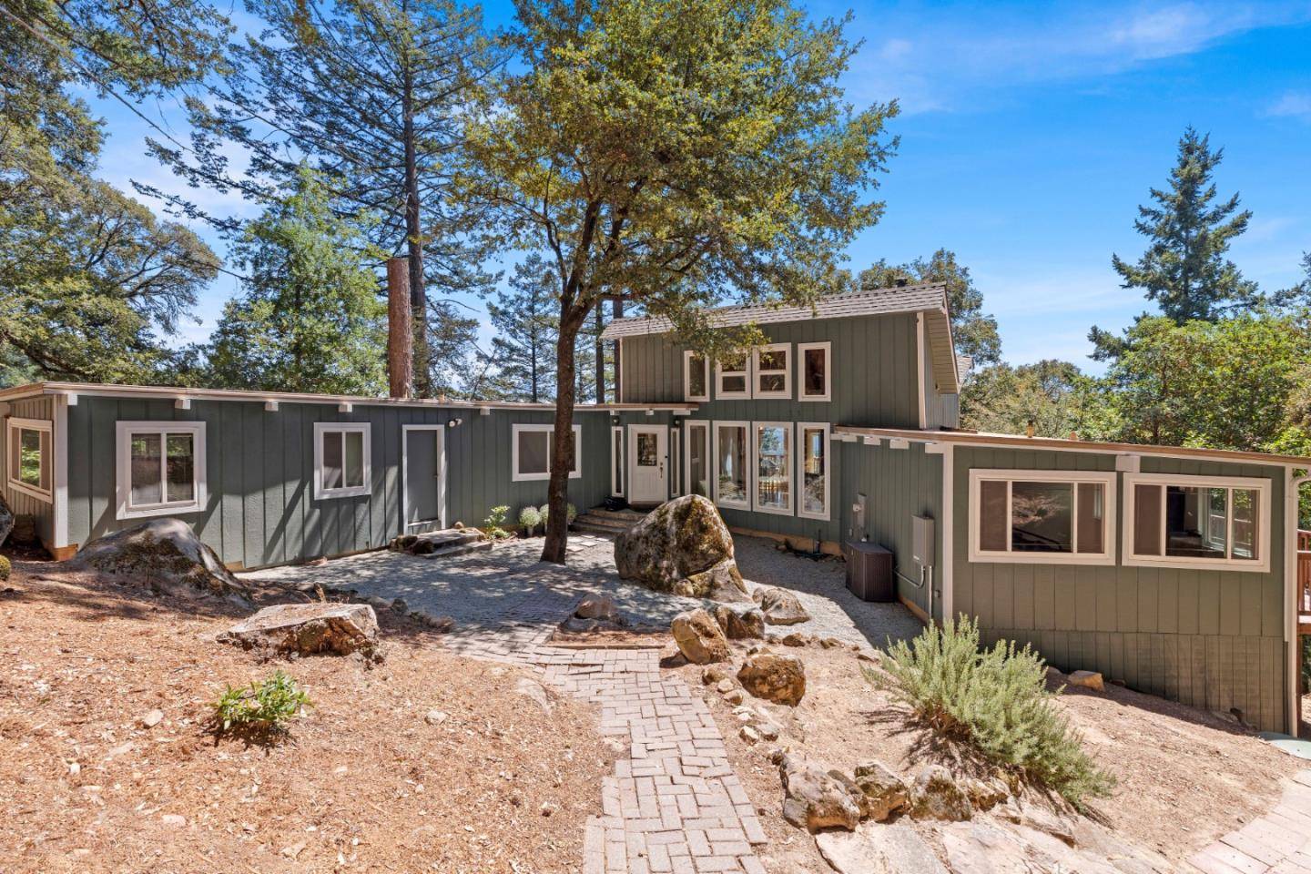 Los Gatos, CA 95033,19156 Old Vineyard RD