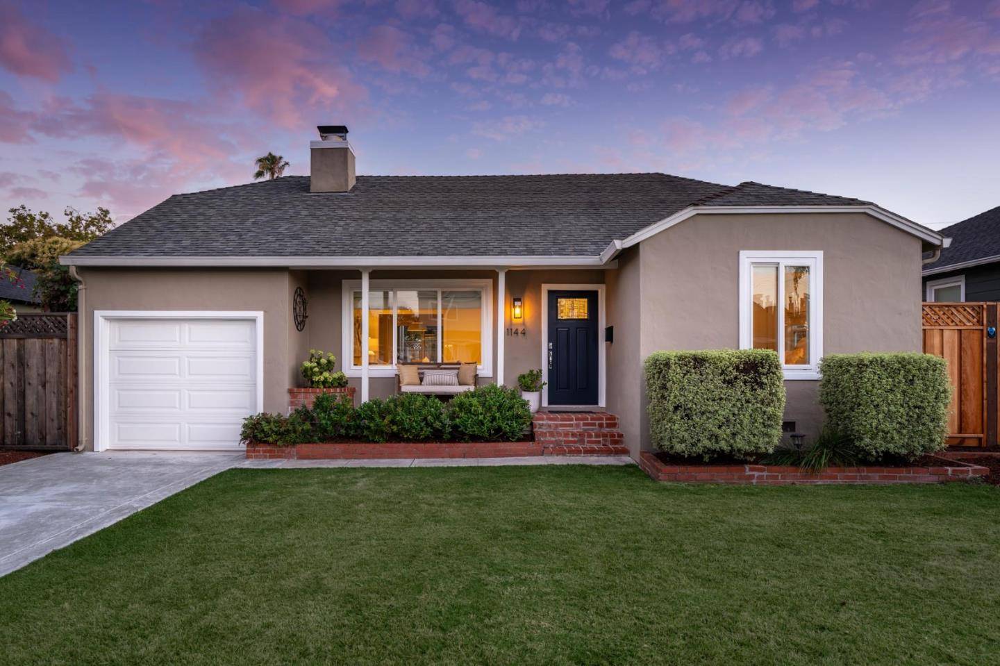San Mateo, CA 94402,1144 Hawthorne DR