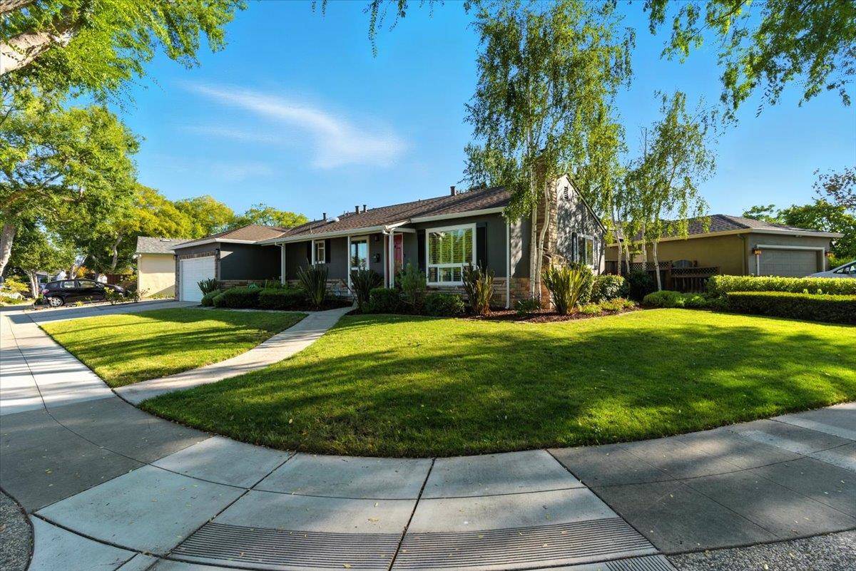 San Jose, CA 95128,743 N Redwood AVE