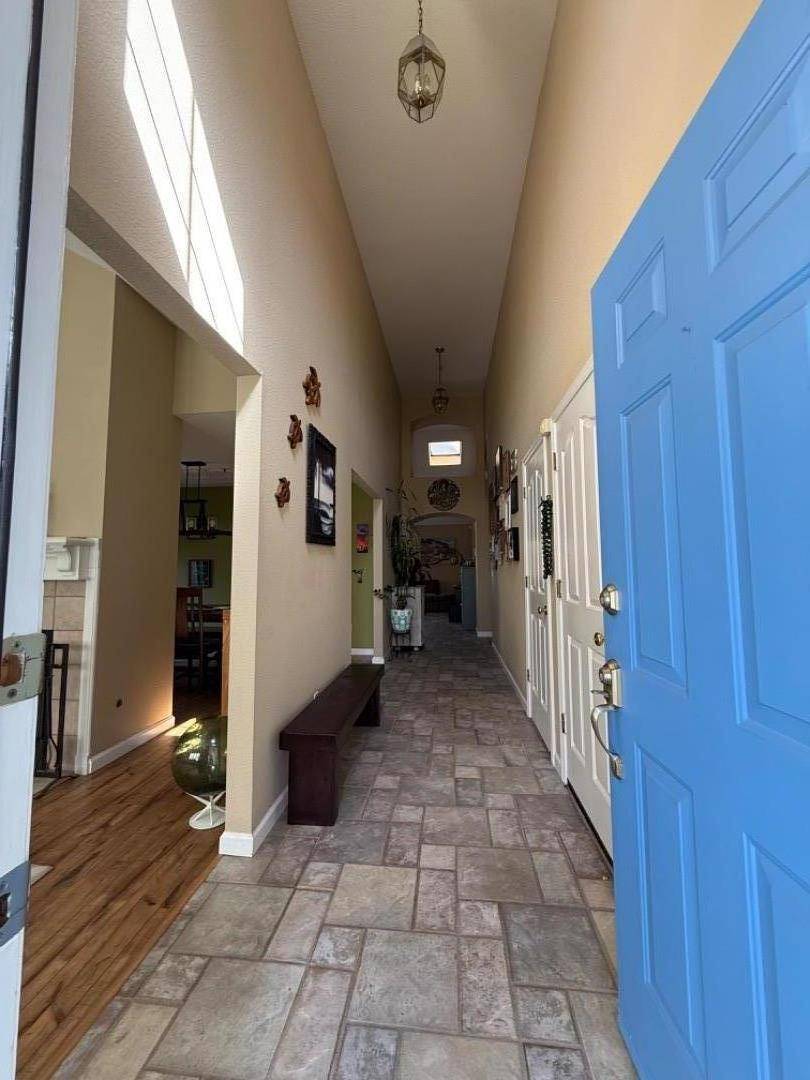 Salinas, CA 93906,1615 Newport CT