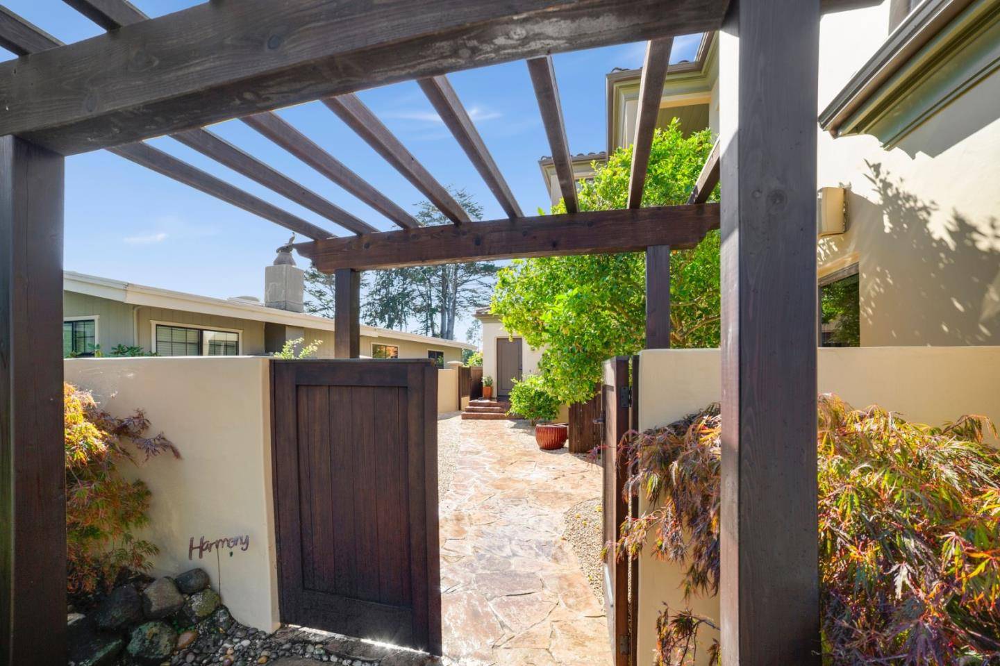Aptos, CA 95003,329 Los Altos DR