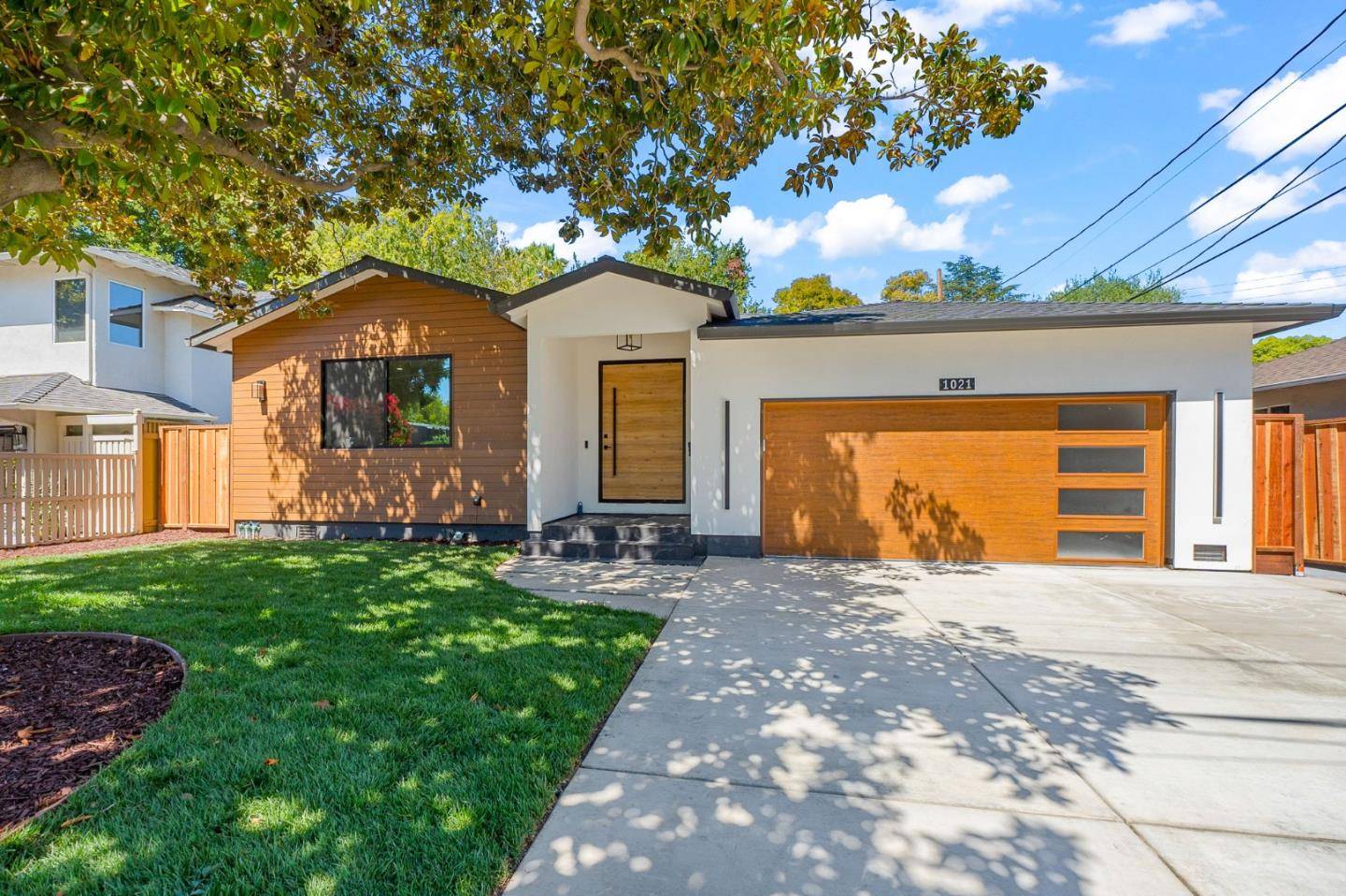 Palo Alto, CA 94303,1021 N California AVE