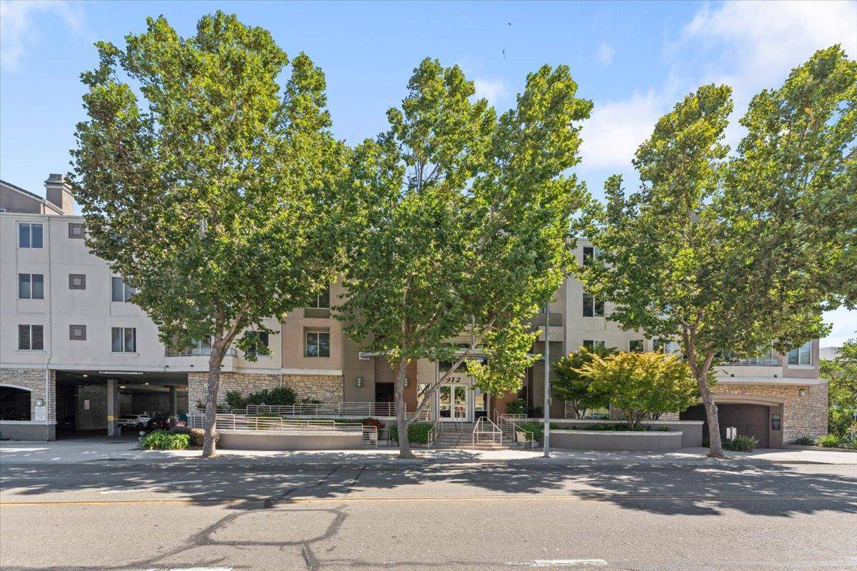 Campbell, CA 95008,912 Campisi WAY 115