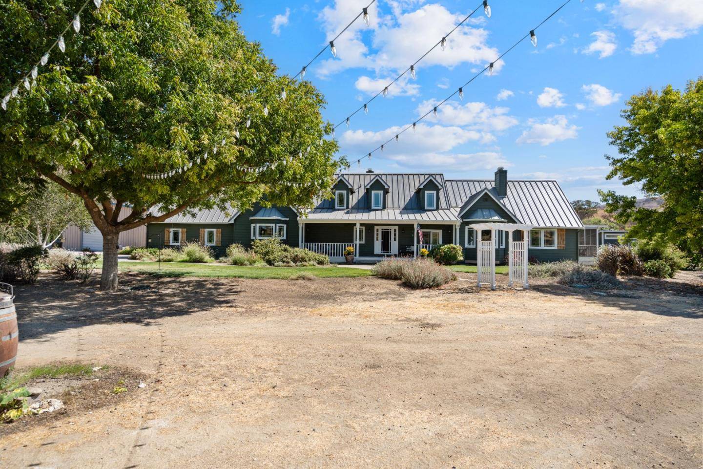 Hollister, CA 95023,6840 Southside RD