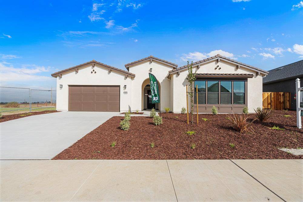 Hollister, CA 95023,420 Maria 37