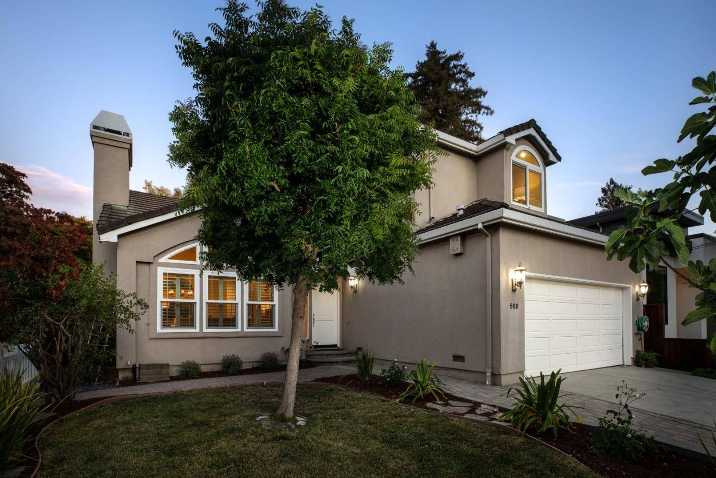 Menlo Park, CA 94025,560 9th AVE