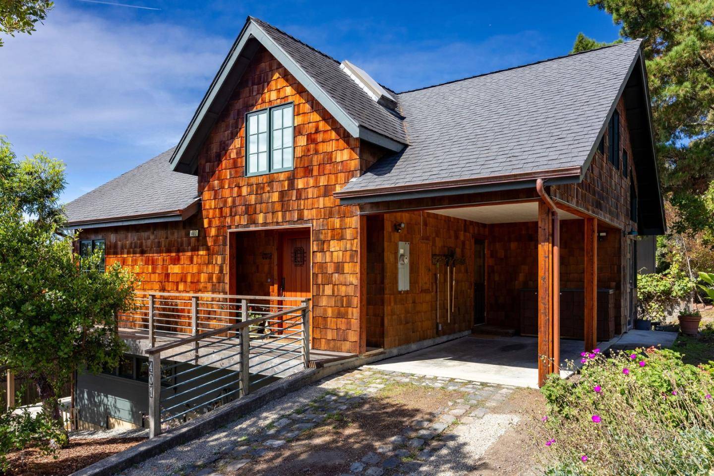 El Granada, CA 94018,401 Avenue Del Oro