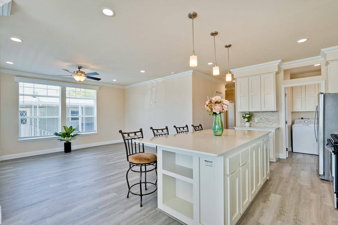 Sunnyvale, CA 94089,1225 Vienna DR 150