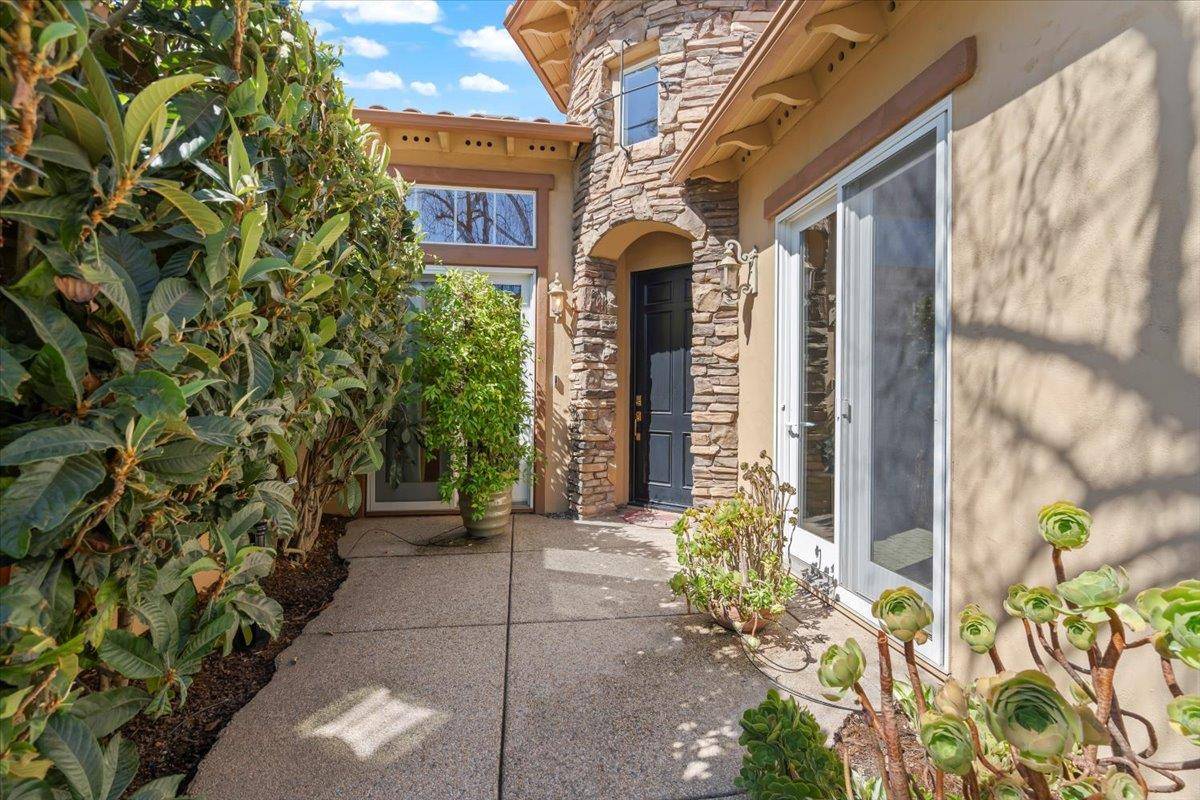 Gilroy, CA 95020,2330 Stonecress ST