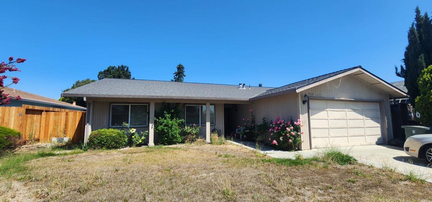 Hollister, CA 95023,950 Peach CT