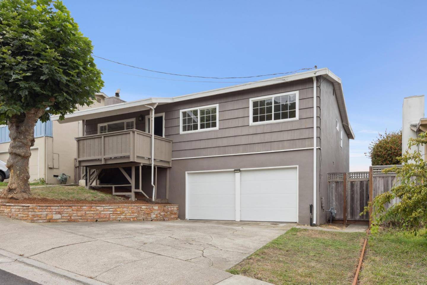 Pacifica, CA 94044,812 Burns CT