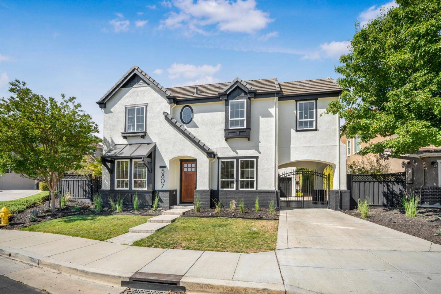 Gilroy, CA 95020,5807 Casita WAY