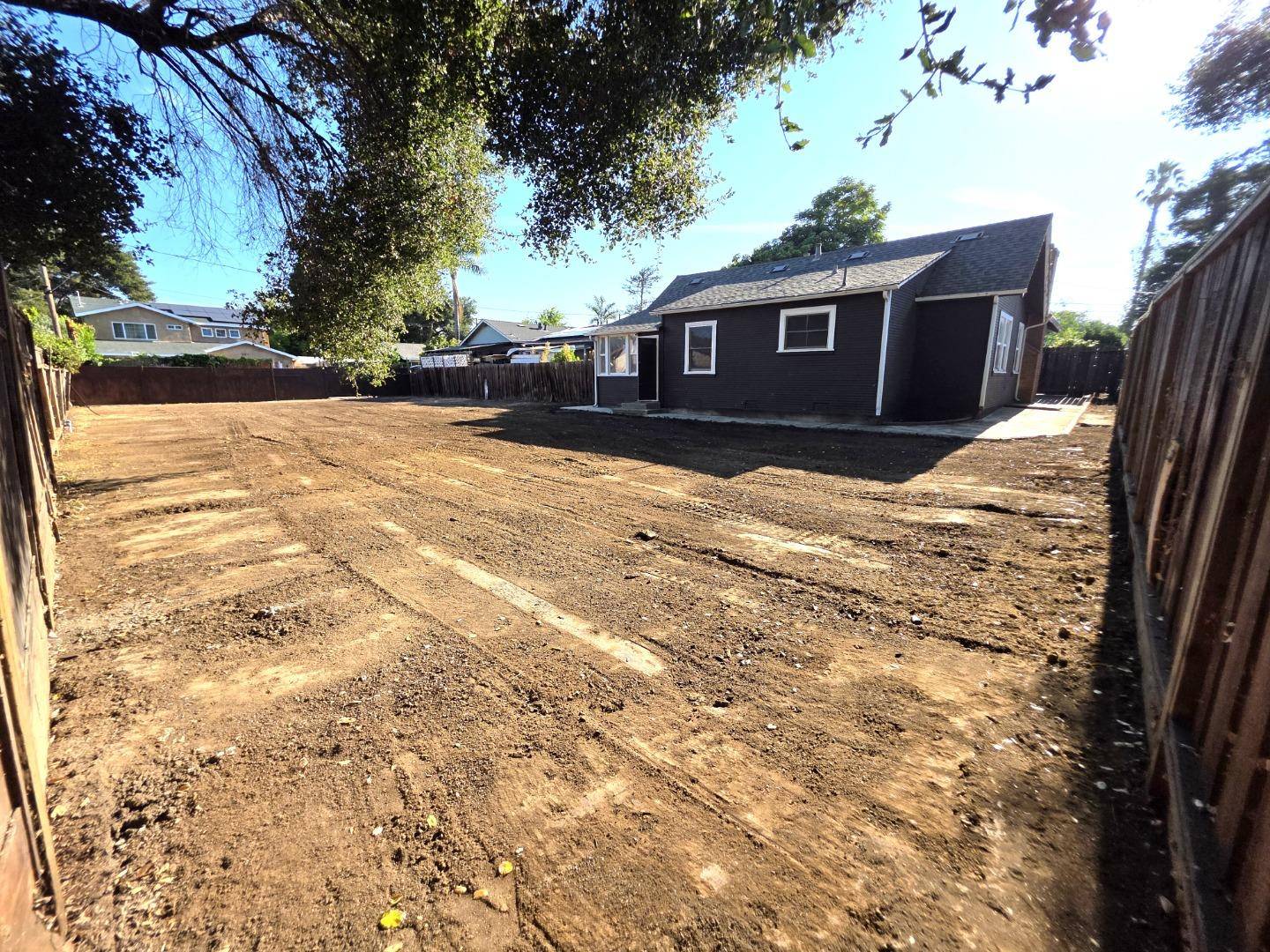 East Palo Alto, CA 94303,2375 Palo Verde AVE