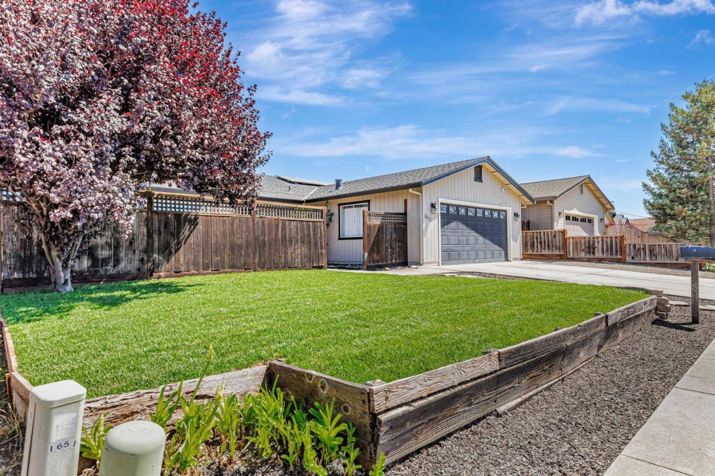 Hollister, CA 95023,1671 Monticello DR