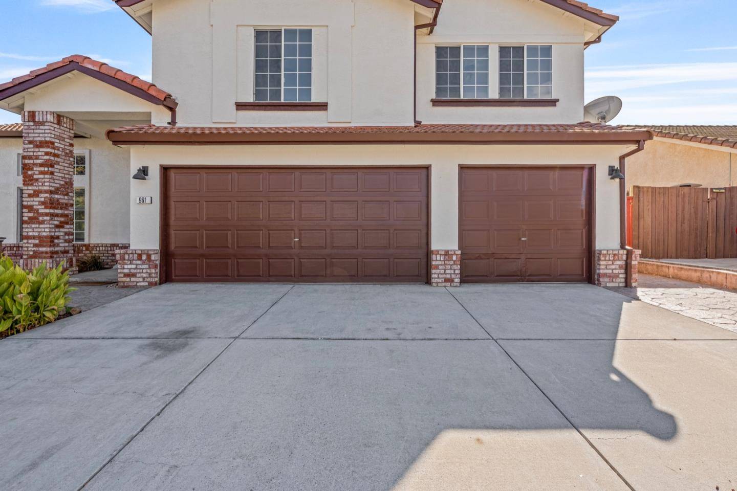 Hollister, CA 95023,961 Alder ST
