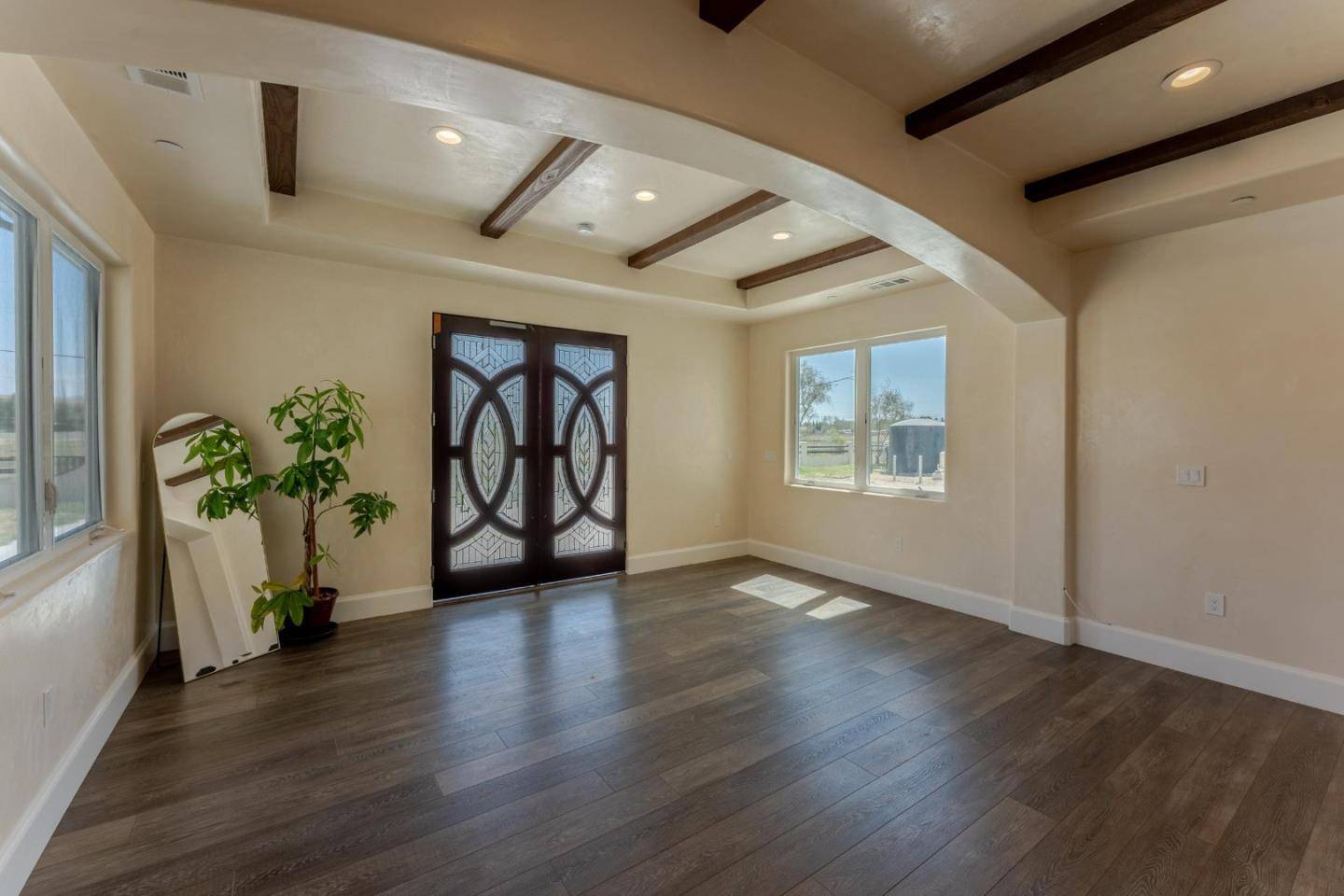 Hollister, CA 95023,8440 Lovers LN