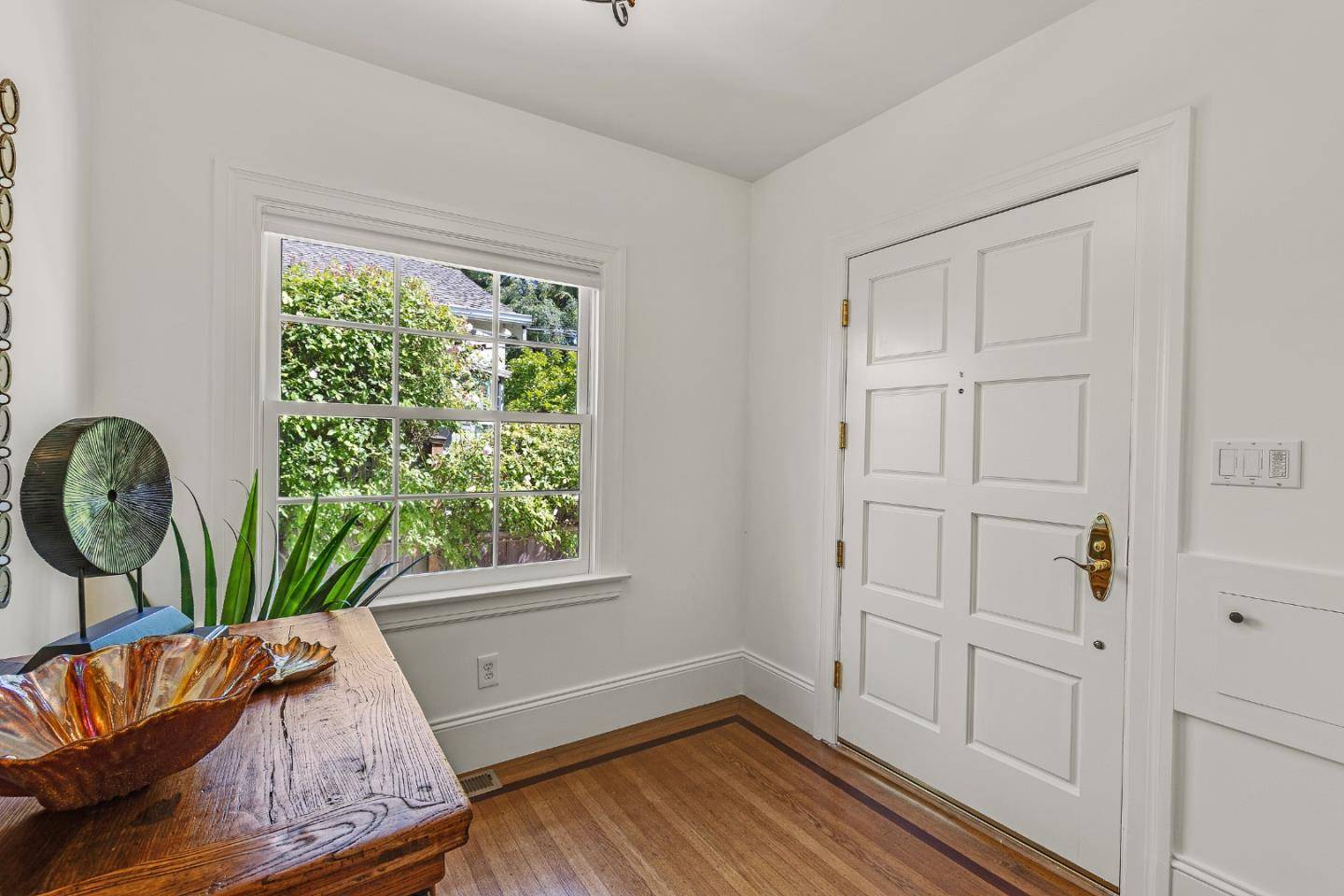 Burlingame, CA 94010,838 Walnut AVE