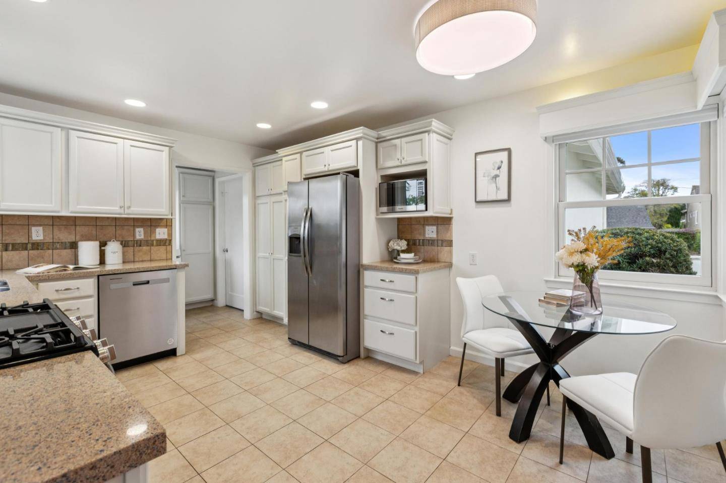 San Mateo, CA 94403,722 26th AVE