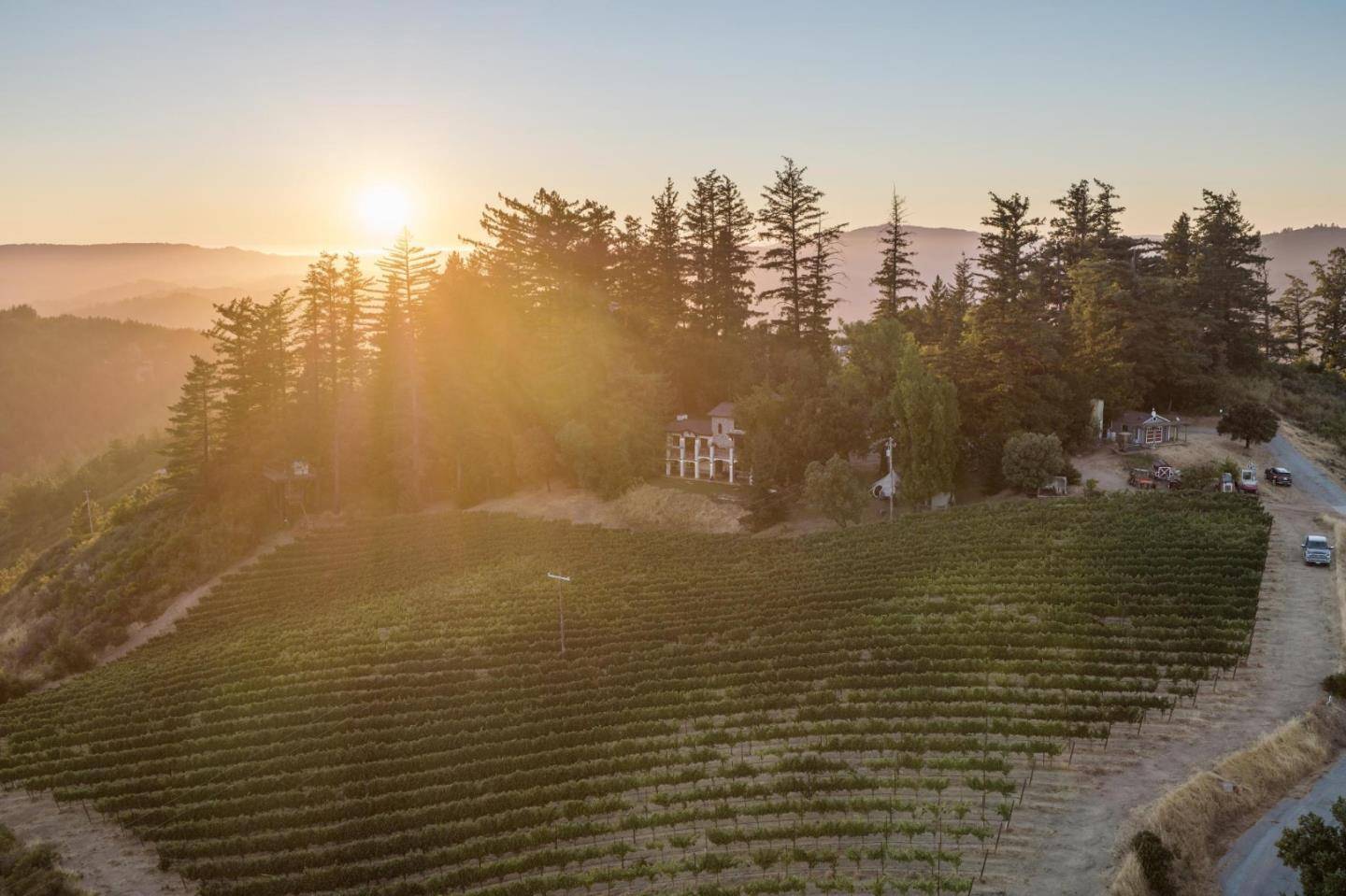 Los Gatos, CA 95033,25200 Loma Prieta AVE