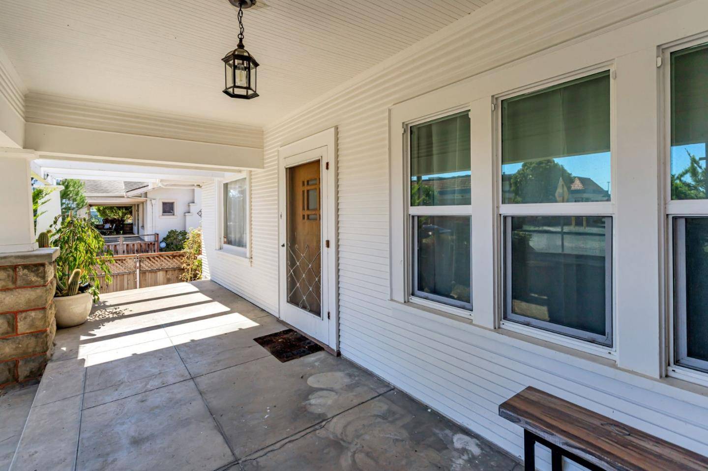 Watsonville, CA 95076,30 W Lake AVE