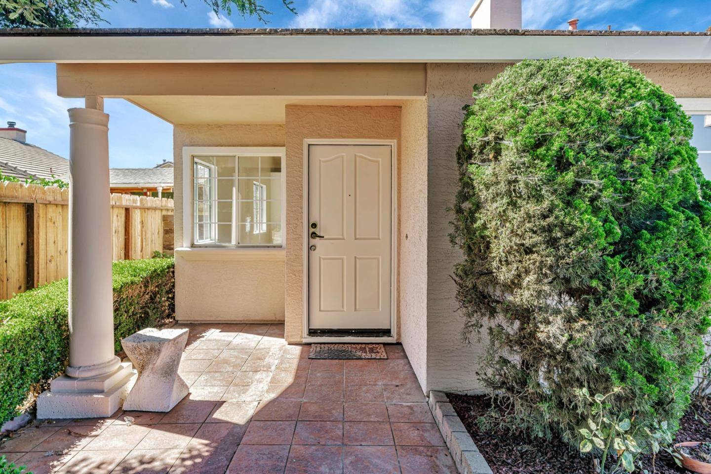 Salinas, CA 93905,852 Antigua AVE