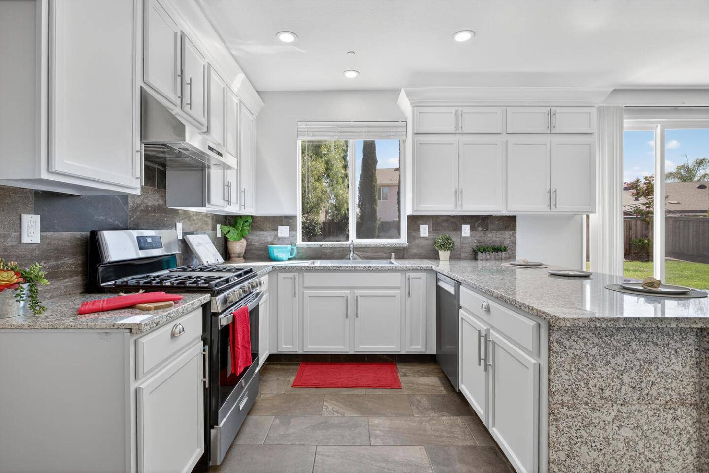 Stockton, CA 95212,2330 Pinetown ST