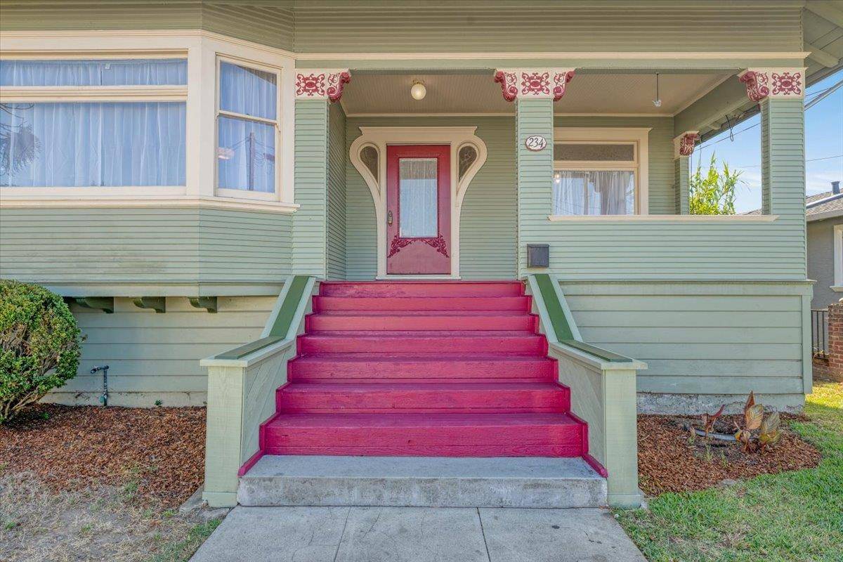 Watsonville, CA 95076,234 Maple AVE