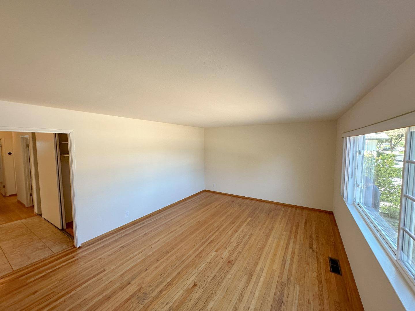 Sunnyvale, CA 94087,1567 Magpie LN