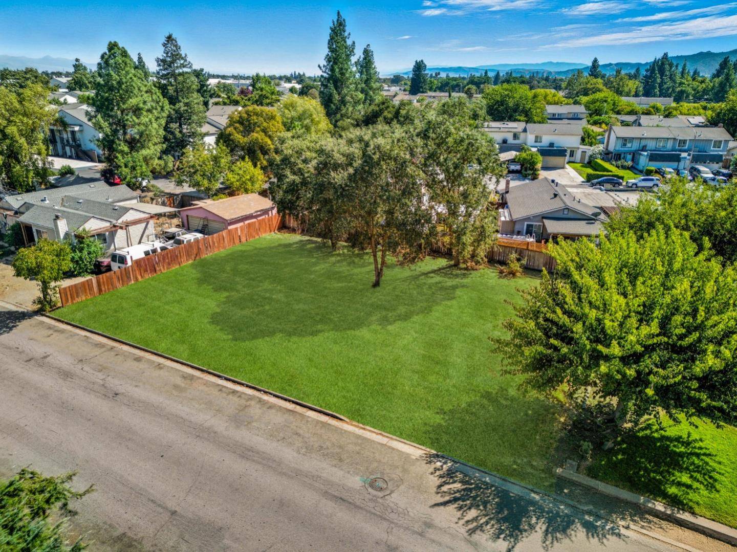 Gilroy, CA 95020,100 Block Ronan AVE