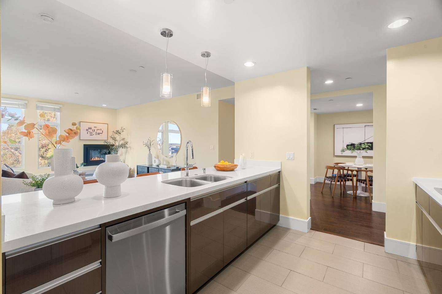 Burlingame, CA 94010,1838 Ogden DR 413