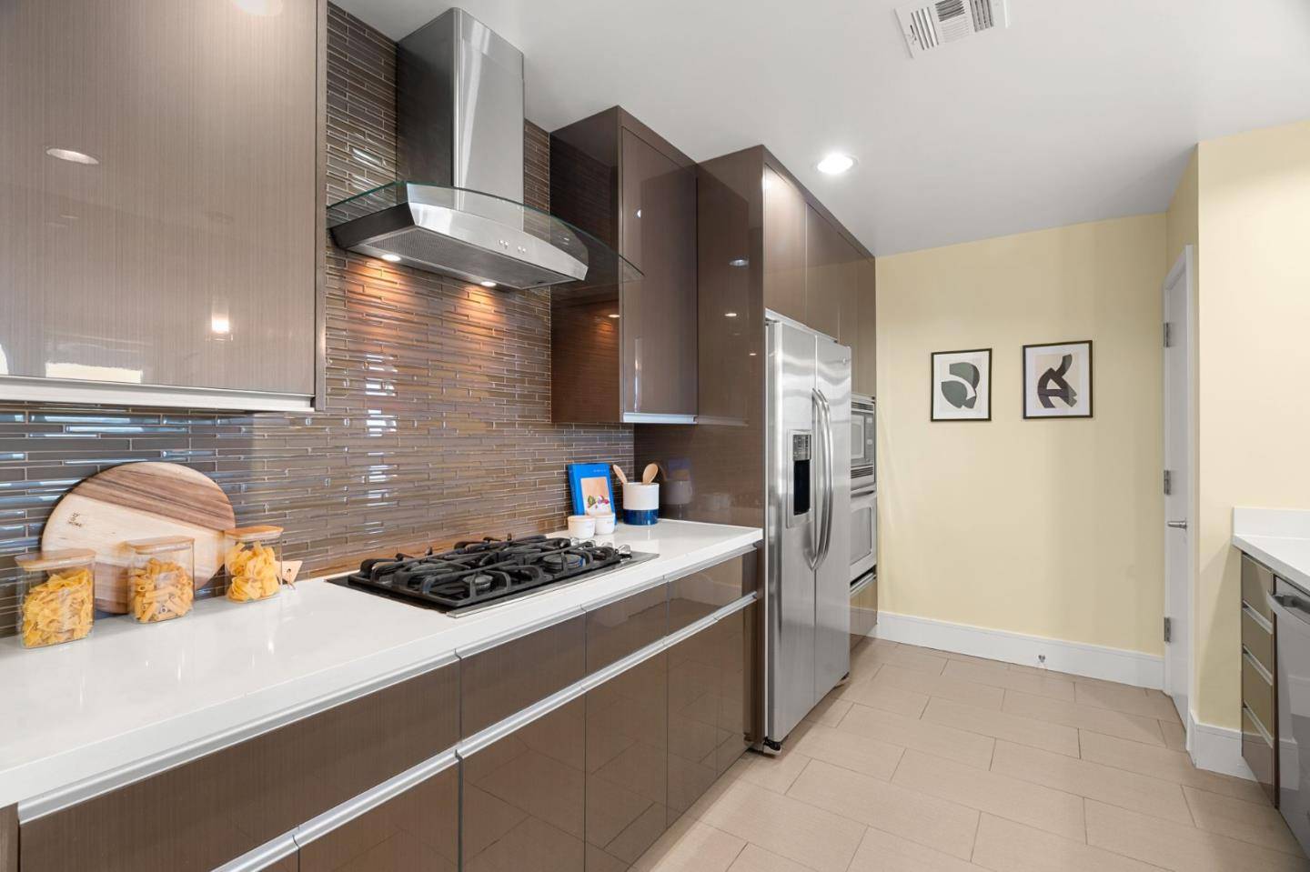 Burlingame, CA 94010,1838 Ogden DR 413