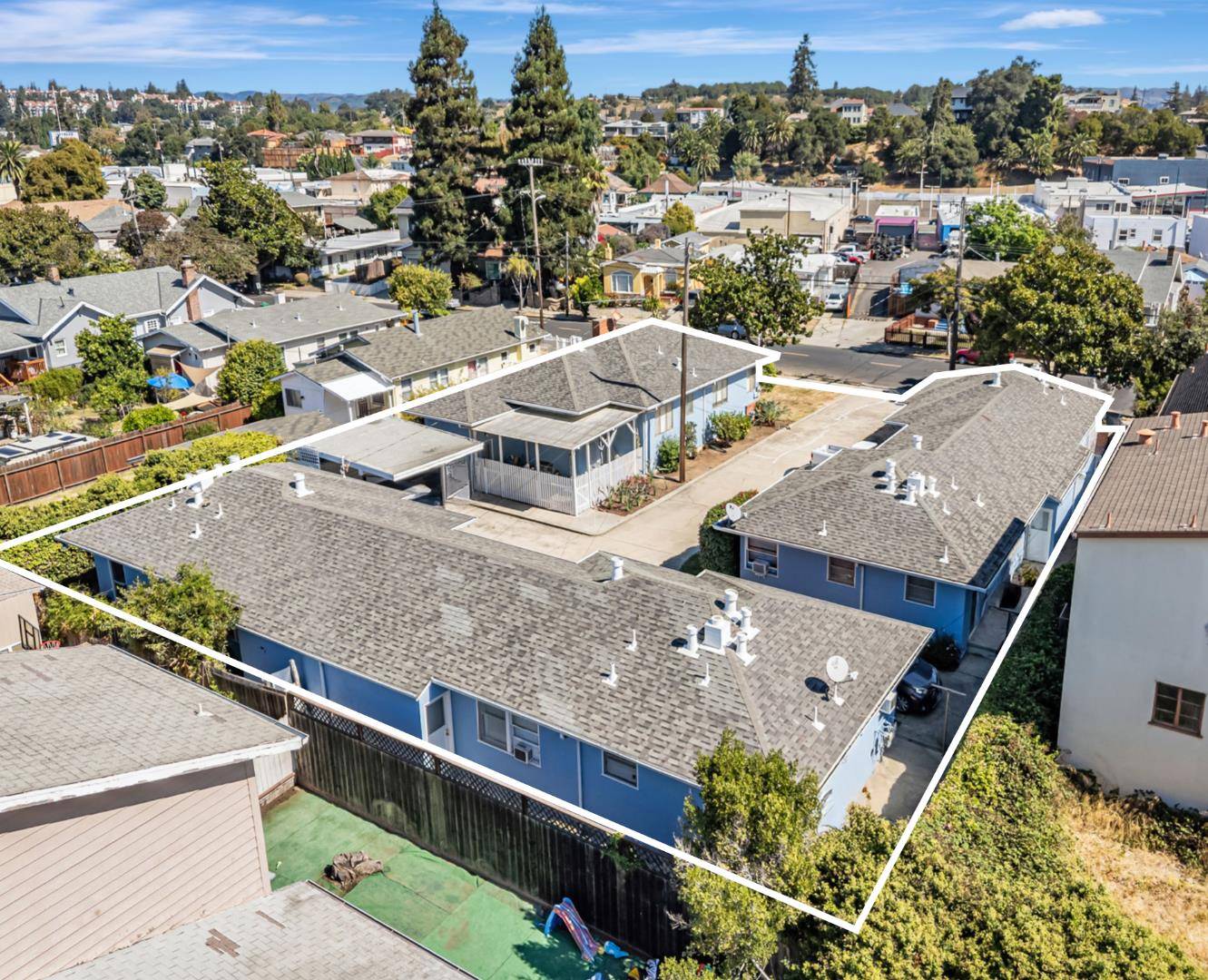 Hayward, CA 94541,22163 Montgomery ST