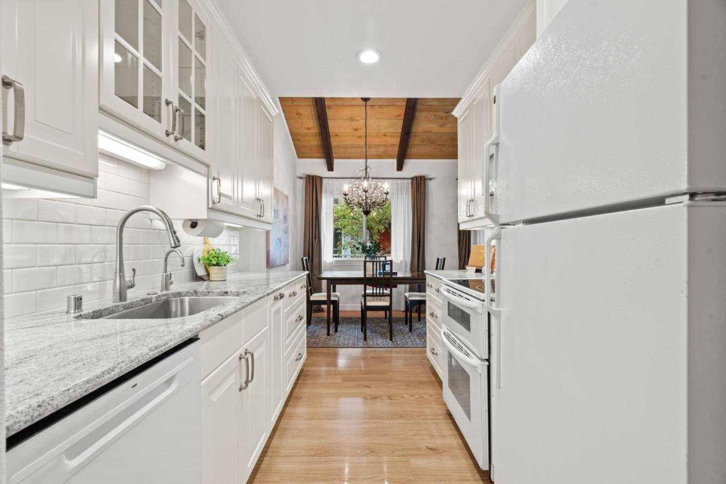 Mountain View, CA 94040,255 S Rengstorff AVE 176