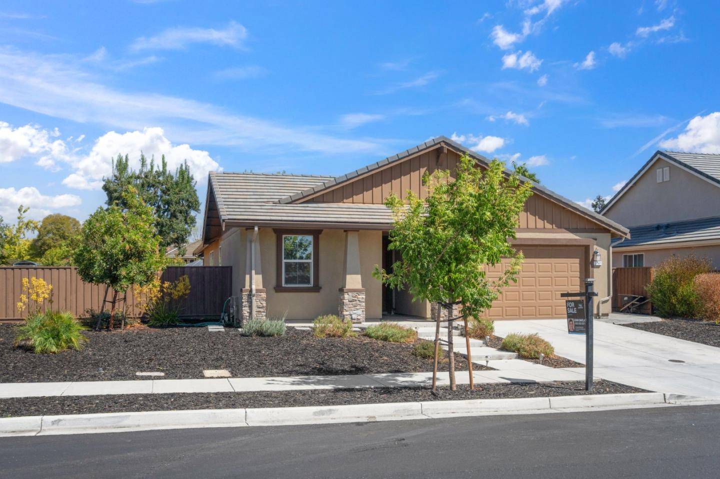 Hollister, CA 95023,2741 Grayson ST