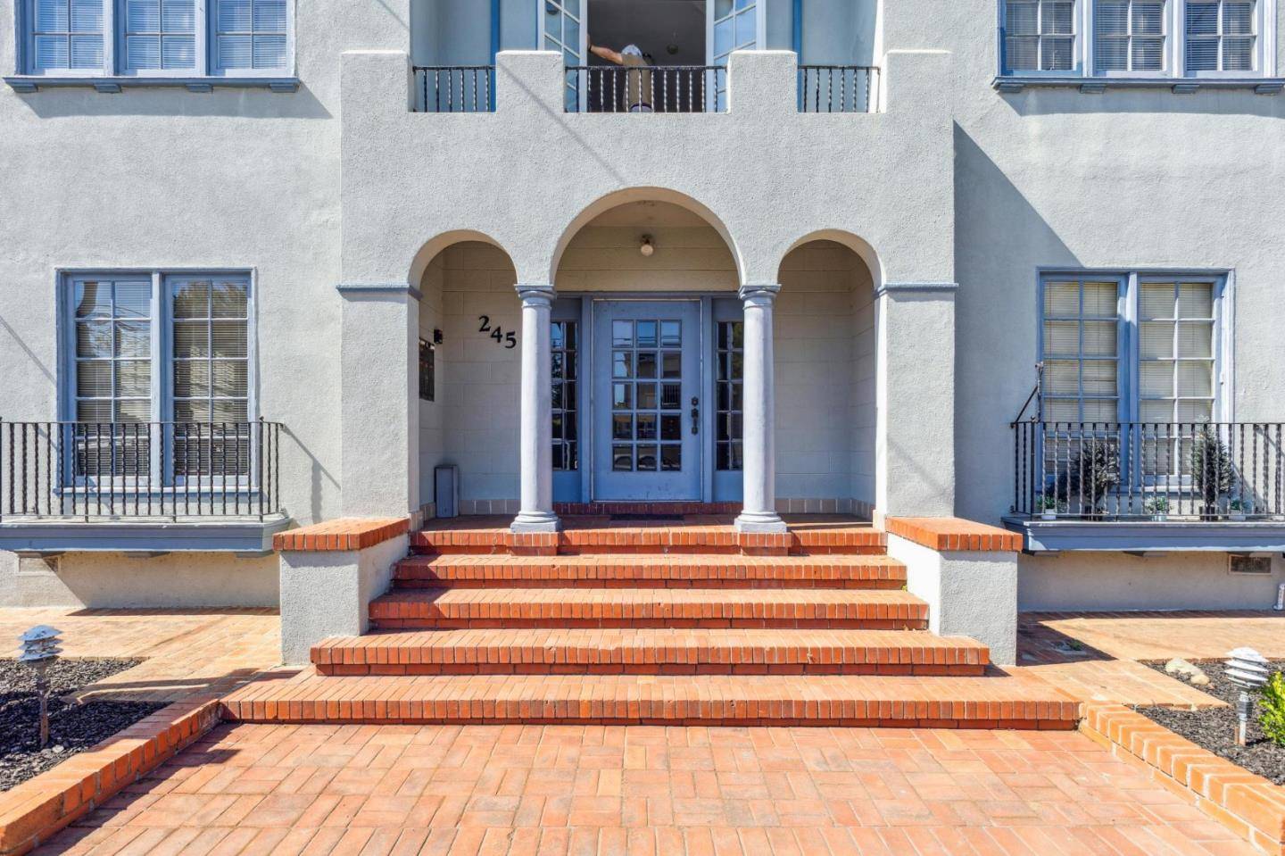 San Mateo, CA 94401,245 Grand BLVD