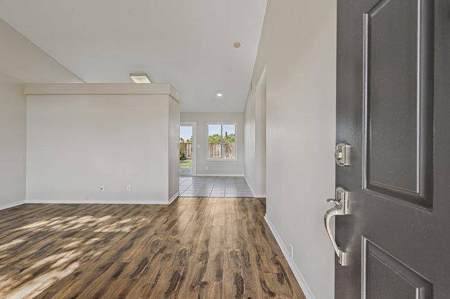 Hollister, CA 95023,2240 Preston CT