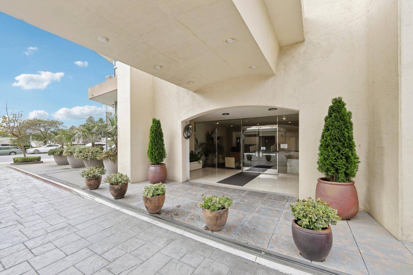 San Francisco, CA 94109,1200 Gough ST 14D