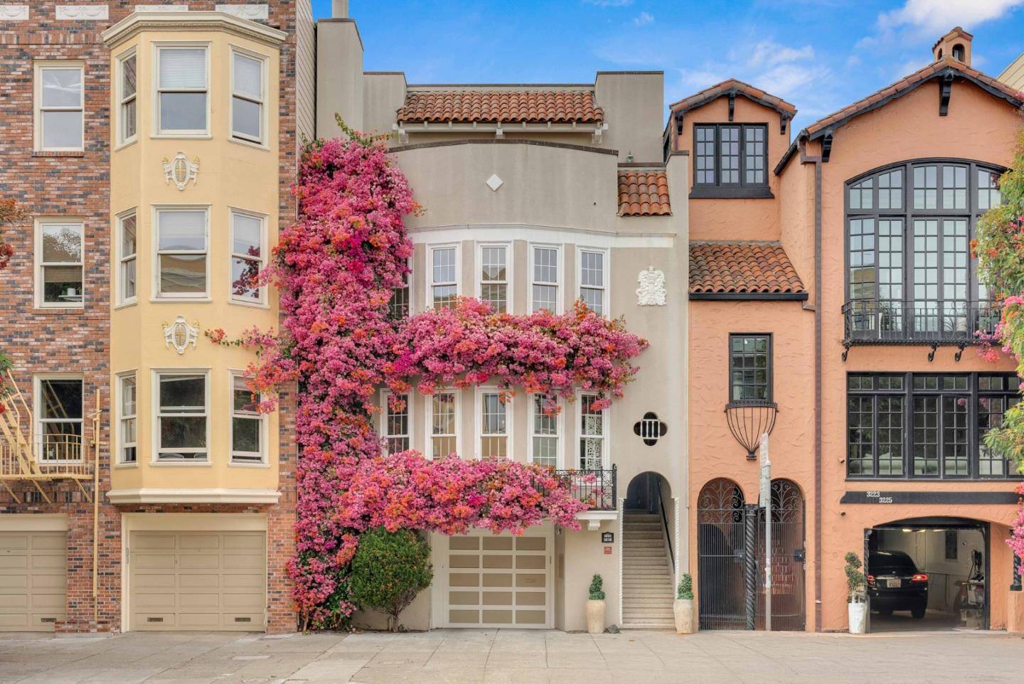 San Francisco, CA 94123,3219-3221 Gough ST