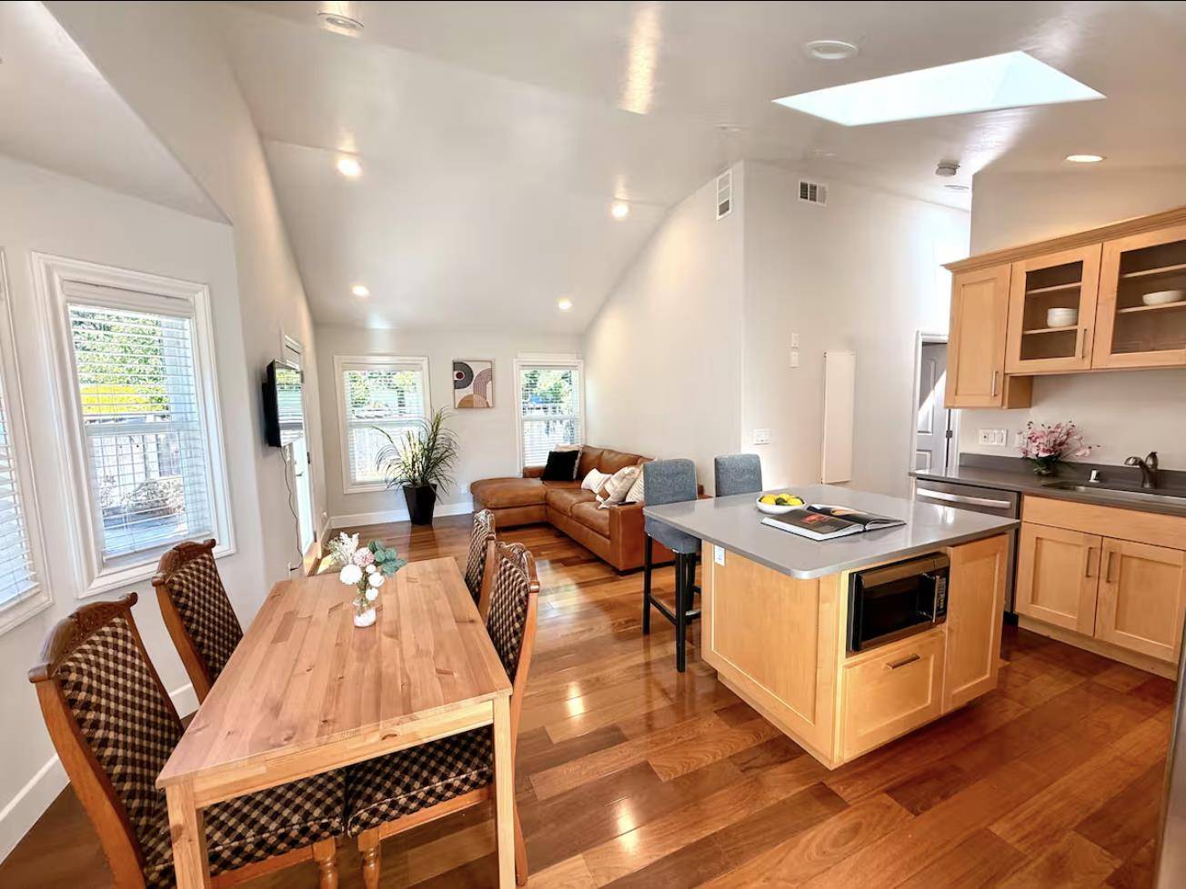 Cupertino, CA 95014,Address not disclosed