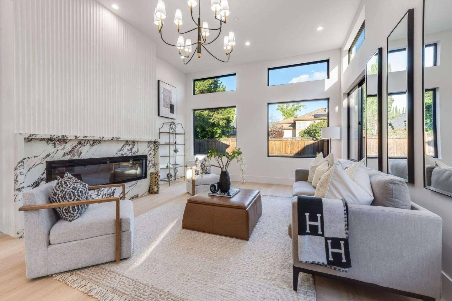 Mountain View, CA 94040,3363 Grant RD