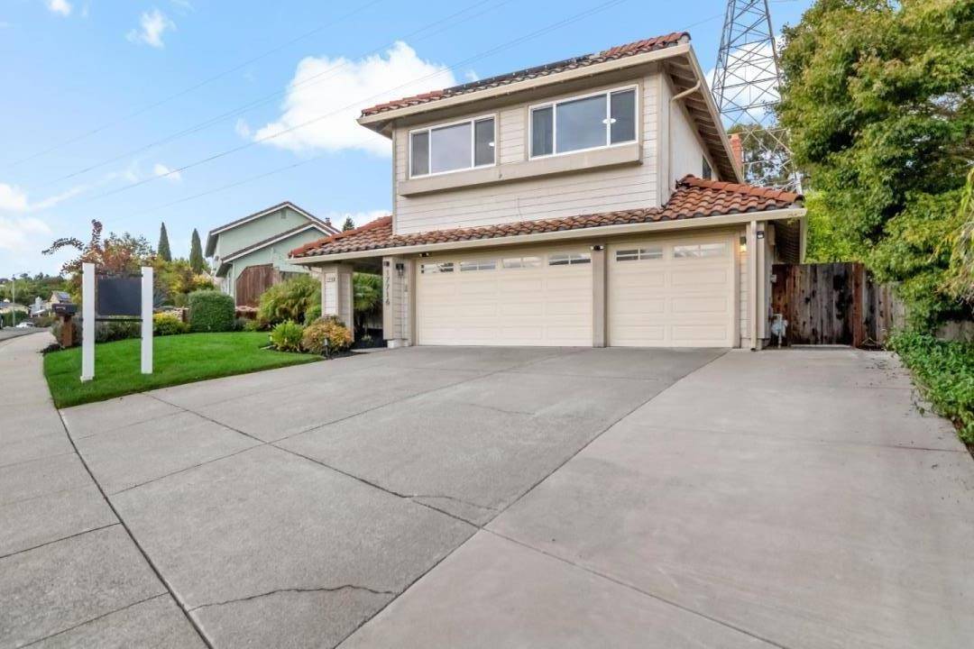 Castro Valley, CA 94552,17716 Columbia DR