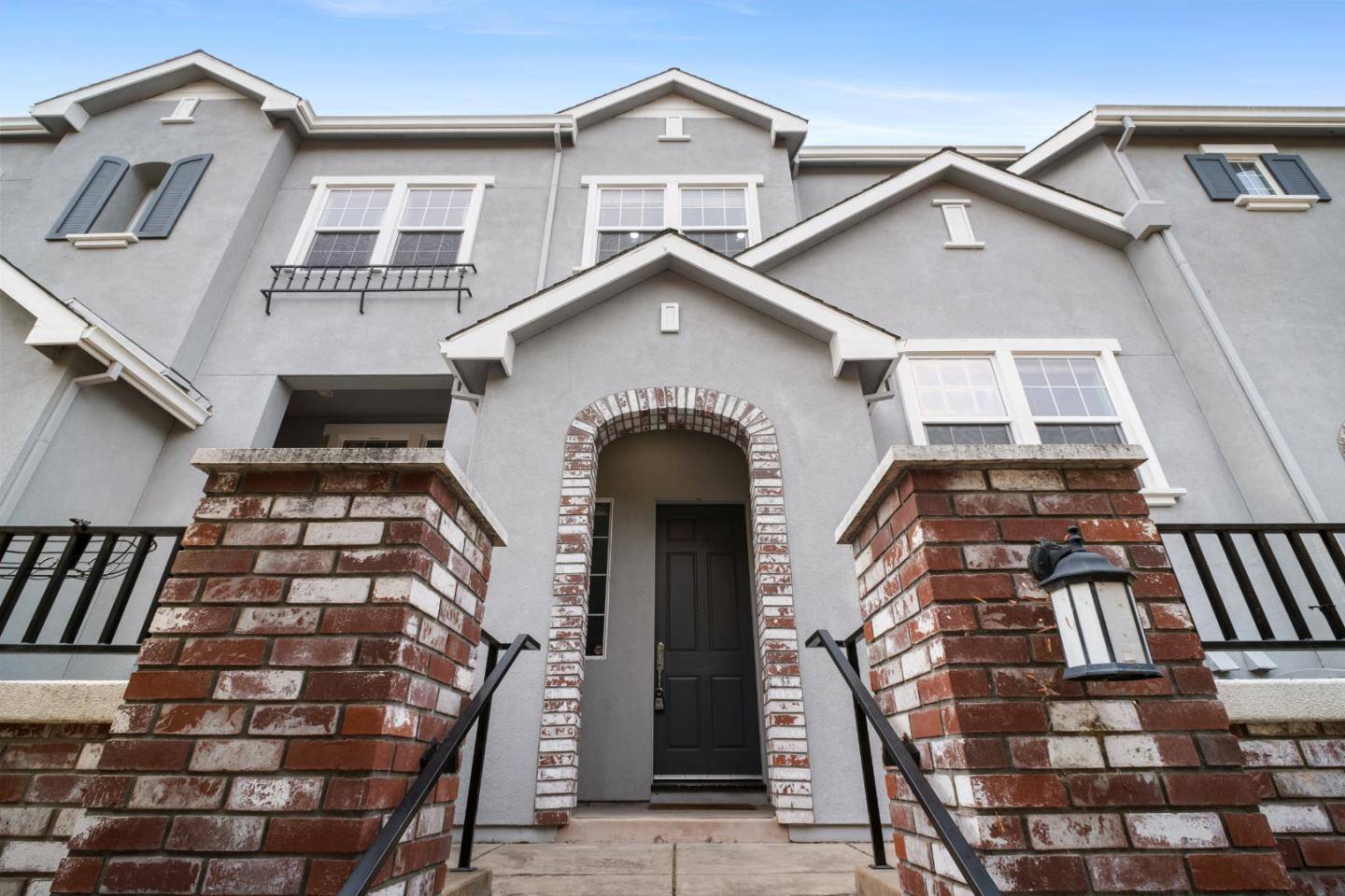 Sunnyvale, CA 94089,557 Montego TER